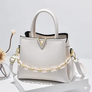 2022 Нова дамска чанта известни Личности с V-образна решетка на веригата, Текстурирани чанта-месинджър в западен стил с едно рамо, Стереотипная дамска чанта за чанта