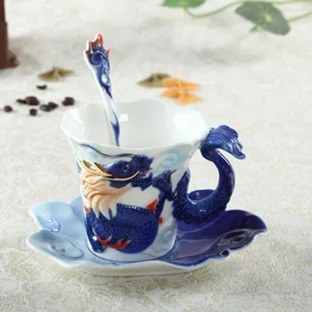 Дракон-Феникс Чаши за Кафе С Блюдцем Лъжица 3D Порцеланови Чаши, Ръчно изработени Топла Закуска Чай Бутилка За Вода Коледен Подарък За Рожден Ден