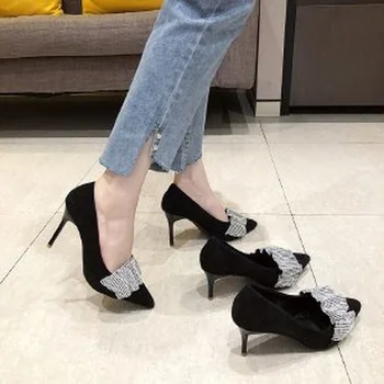 Черни дамски обувки на висок ток с кристали, Новост 2022 година, червени Темпераментни универсални обувки на висок ток с остър пръсти, за банкет, женски тънки обувки