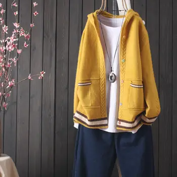 Яке дамско 2023 есен нова вязаный жилетка с качулка Корейски стил малко прясно пуловер копчета горния външен джоб